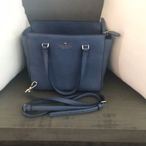 Kate spade cross body with outside phone pocket